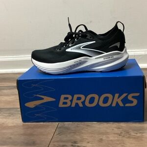 Brooks GTS 22